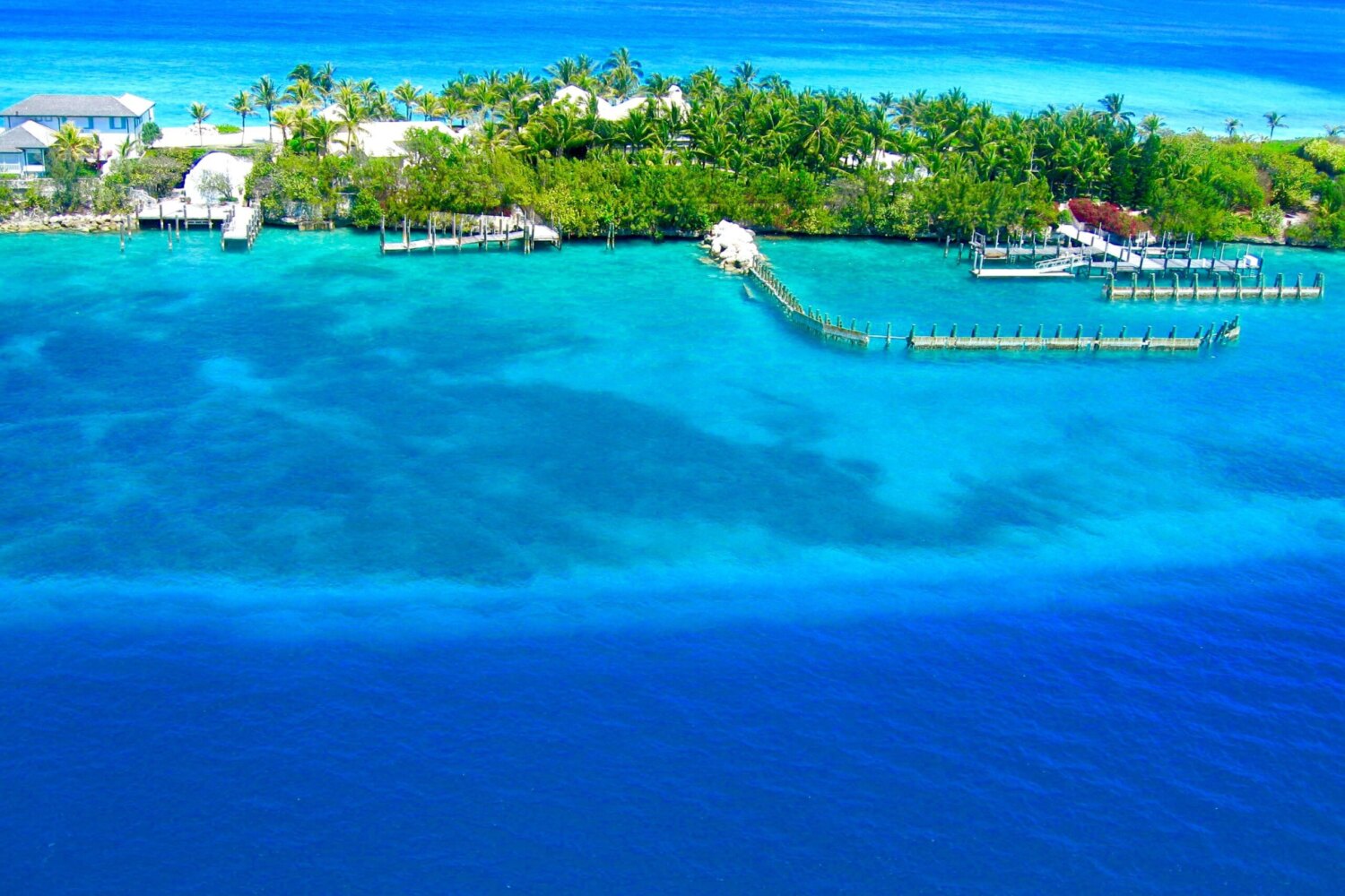 Turquoise water and a palm-lined shore at Nassau, Bahamas Turquoise water and a palm-lined shore at Nassau, Bahamas