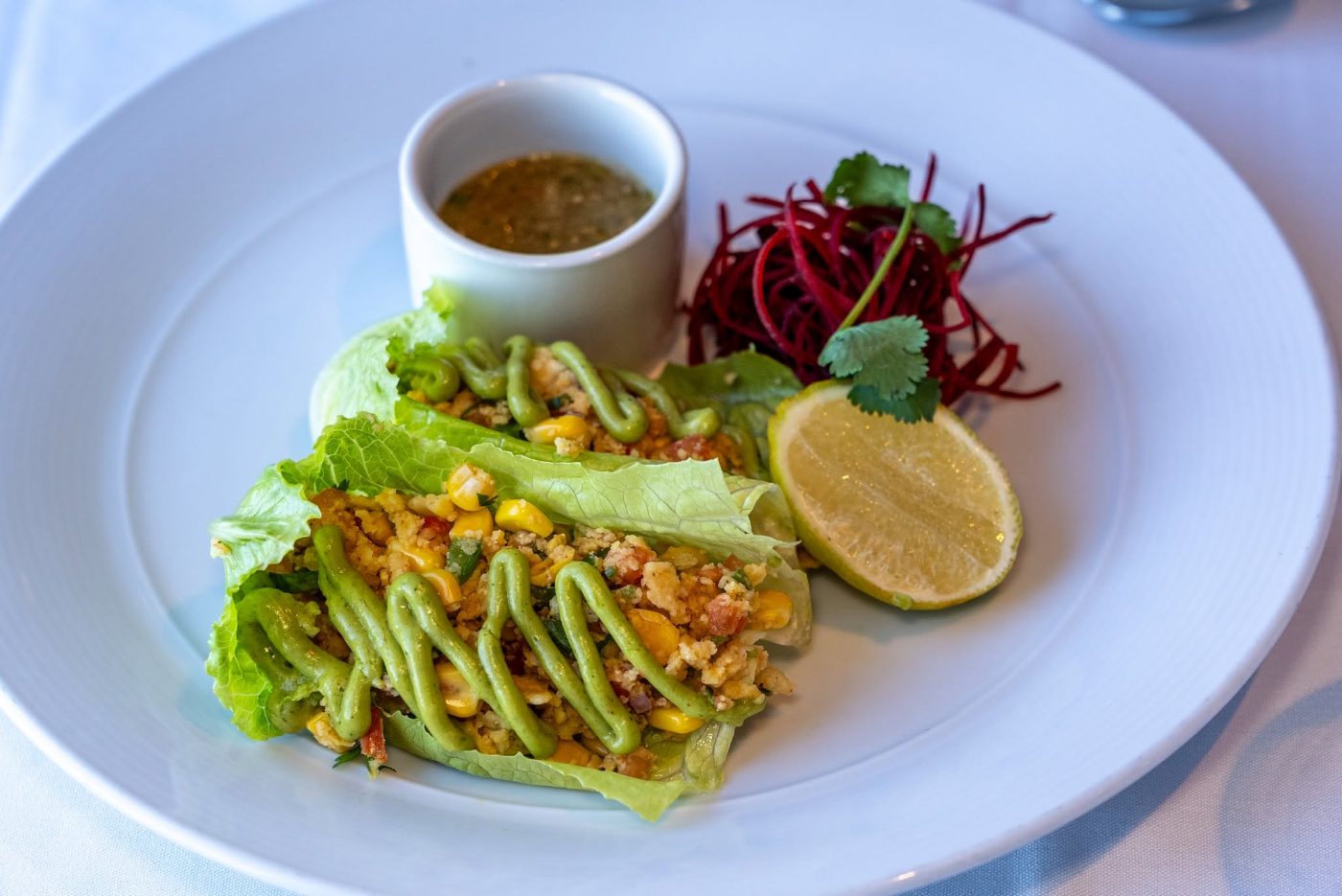 Raw lettuce wraps Raw lettuce wraps